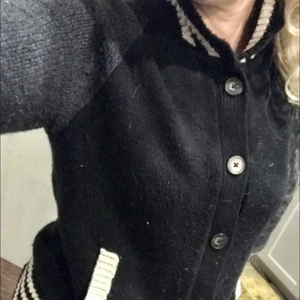 Button Up Cardigan Men or Women’s - Picture 4 of 12
